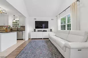 2402 Hamlette Pl, Scotch Plains Township, NJ 07076 - Photo 7