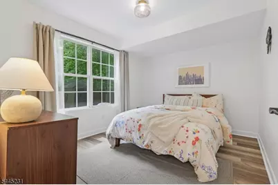 2402 Hamlette Pl, Scotch Plains Township, NJ 07076 - Photo 23