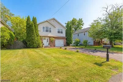 2402 Hamlette Pl, Scotch Plains Township, NJ 07076 - Photo 3