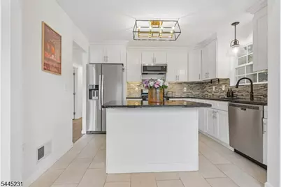 2402 Hamlette Pl, Scotch Plains Township, NJ 07076 - Photo 11