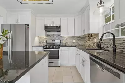 2402 Hamlette Pl, Scotch Plains Township, NJ 07076 - Photo 13