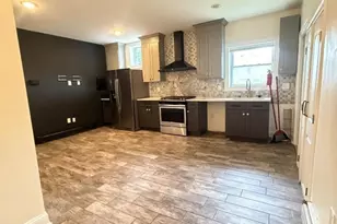 405 E 3rd Ave, Roselle, NJ 07203 - Photo 3