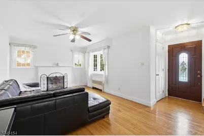 208 Baldwin Ave, New Milford, NJ 07646 - Photo 5