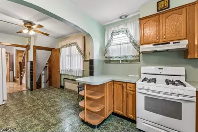 23 Princeton St, Nutley, NJ 07110 - Photo 11