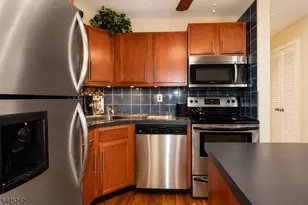 156 Liberty St, Little Ferry, NJ 07643 - Photo 5