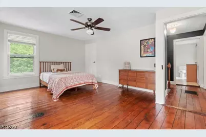139 Main St, Hampton Boro, NJ 08827 - Photo 17