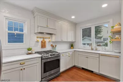 8 Oak Ln, Cranford Township, NJ 07016 - Photo 13