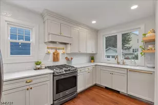 8 Oak Ln, Cranford Township, NJ 07016 - Photo 13