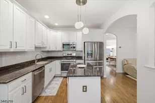 21 Chestnut Ct, Cedar Grove Twp., NJ 07009 - Photo 3