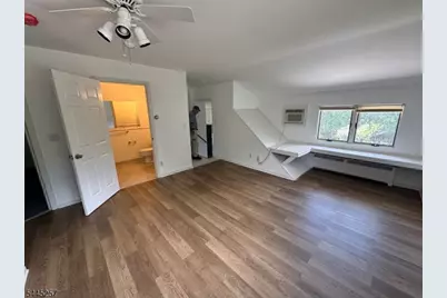 31 Leather Stocking Path, Lincoln Park, NJ 07035 - Photo 3