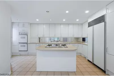 321 N Wyoming Ave #2B, South Orange, NJ 07079 - Photo 11