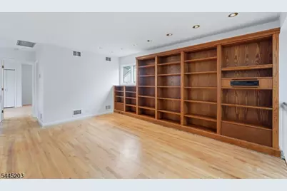 321 N Wyoming Ave #2B, South Orange, NJ 07079 - Photo 25