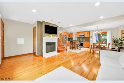 20 Glenwood Ter, Clark Township, NJ 07066 - Photo 5