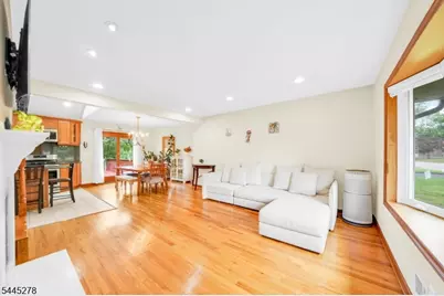 20 Glenwood Ter, Clark Township, NJ 07066 - Photo 3