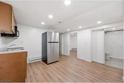 183 Graham Ave, Paterson, NJ 07508 - Photo 21