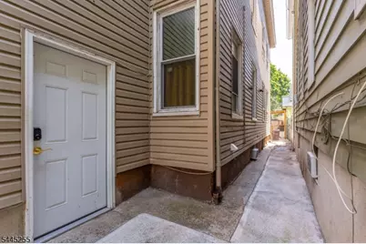 183 Graham Ave, Paterson, NJ 07508 - Photo 3