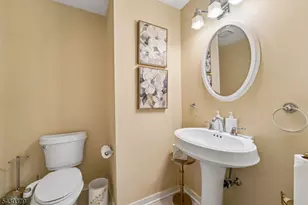 8 Union Hill Rd, Denville, NJ 07834 - Photo 17
