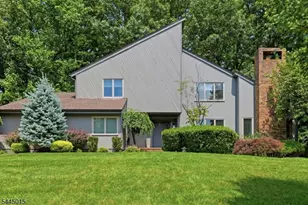 8 N Bayard Ln, Mahwah, NJ 07430 - Photo 1