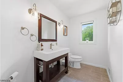 8 N Bayard Ln, Mahwah, NJ 07430 - Photo 25