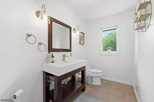 8 N Bayard Ln, Mahwah, NJ 07430 - Photo 25