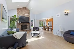 8 N Bayard Ln, Mahwah, NJ 07430 - Photo 21