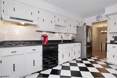 6 Cooper Dr, Wanaque, NJ 07465 - Photo 15