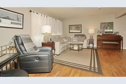 6 Cooper Dr, Wanaque, NJ 07465 - Photo 5