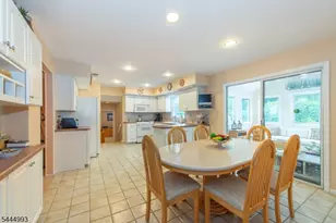 34 Parkview Dr, Roxbury Township, NJ 07876 - Photo 5