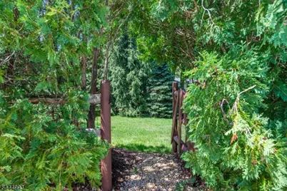 34 Parkview Dr, Roxbury Township, NJ 07876 - Photo 45