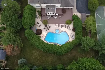 34 Parkview Dr, Roxbury Township, NJ 07876 - Photo 3