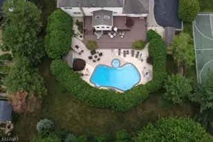 34 Parkview Dr, Roxbury Township, NJ 07876 - Photo 3