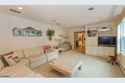 34 Parkview Dr, Roxbury Township, NJ 07876 - Photo 13