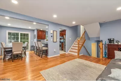 2104 Shady Ln, Scotch Plains Township, NJ 07076 - Photo 13