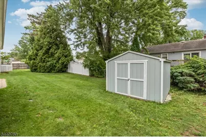 2104 Shady Ln, Scotch Plains Township, NJ 07076 - Photo 41