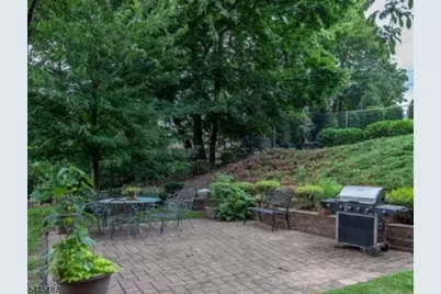 14 Forest St, Montclair, NJ 07042 - Photo 11