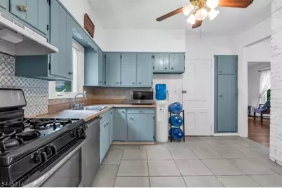 4 Park Heights Ave, Dover, NJ 07801 - Photo 17
