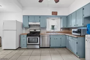 4 Park Heights Ave, Dover, NJ 07801 - Photo 3