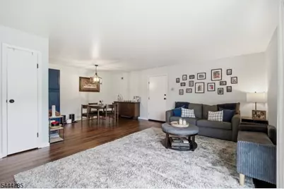 315 Ringwood Ave, Pompton Lakes, NJ 07442 - Photo 5