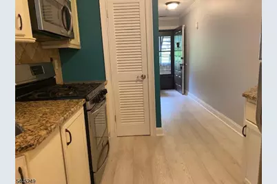 5 Sugar Loaf Ct #8, Vernon, NJ 07462 - Photo 11
