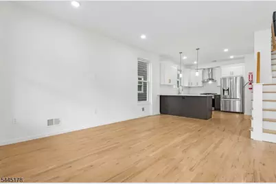 15 Wheeler St #A, Montclair, NJ 07042 - Photo 5