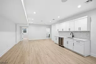 15 Highland Dr, Livingston, NJ 07039 - Photo 19