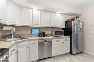 3203 French Dr, Bridgewater, NJ 08807 - Photo 9