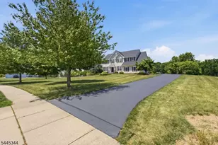 28 Music Mountain Blvd, West Amwell Township, NJ 08530 - Photo 3