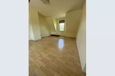 1039 Huff Ave, Manville, NJ 08835 - Photo 9