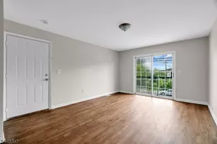 533 S 10th St, Newark, NJ 07103 - Photo 9