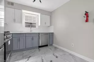 533 S 10th St, Newark, NJ 07103 - Photo 7
