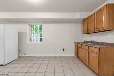 533 S 10th St, Newark, NJ 07103 - Photo 27
