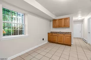 533 S 10th St, Newark, NJ 07103 - Photo 31