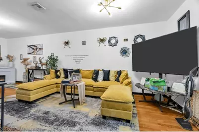 533 S 10th St, Newark, NJ 07103 - Photo 37
