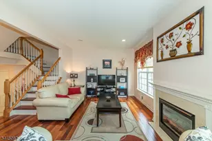 44 Brock Ln, Mount Olive, NJ 07840 - Photo 3